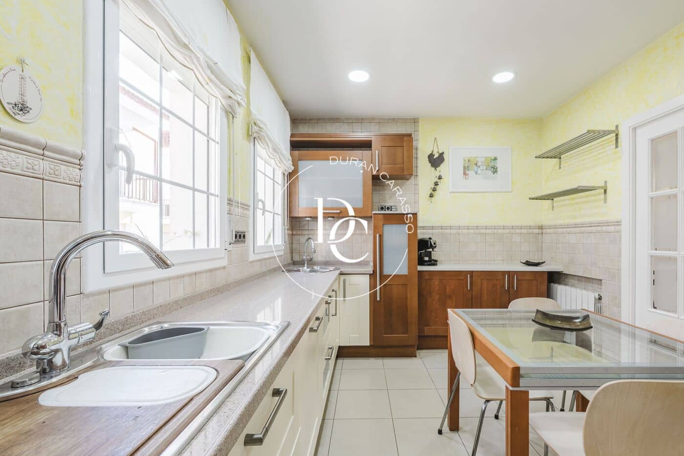 4 soveværelse Semi-Rækkehus til leje i Sant Pere de Ribes - € 2.200 (Ref: 9543805)