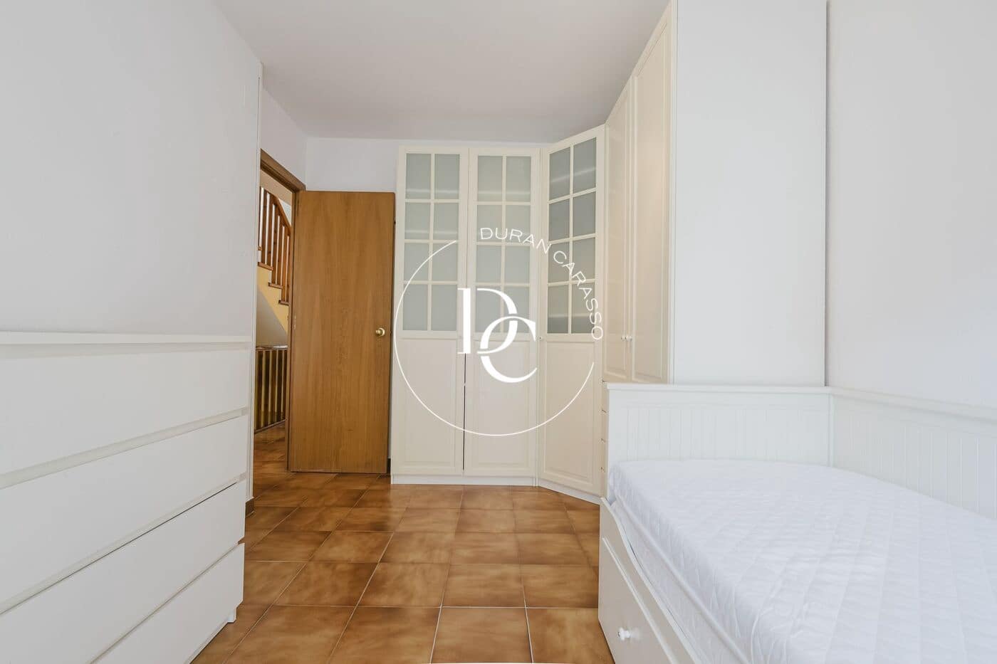 4 soveværelse Semi-Rækkehus til leje i Sant Pere de Ribes - € 2.200 (Ref: 9543805)