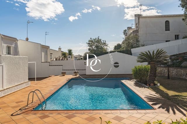 3 slaapkamer Villa te koop in Cunit met zwembad - € 490.000 (Ref: 9591503)