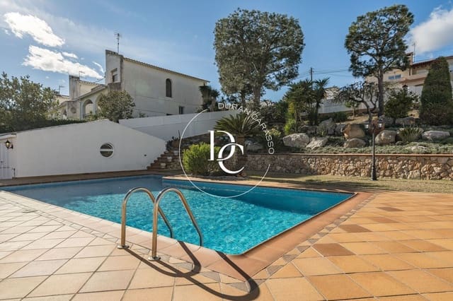 3 slaapkamer Villa te koop in Cunit met zwembad - € 490.000 (Ref: 9591503)