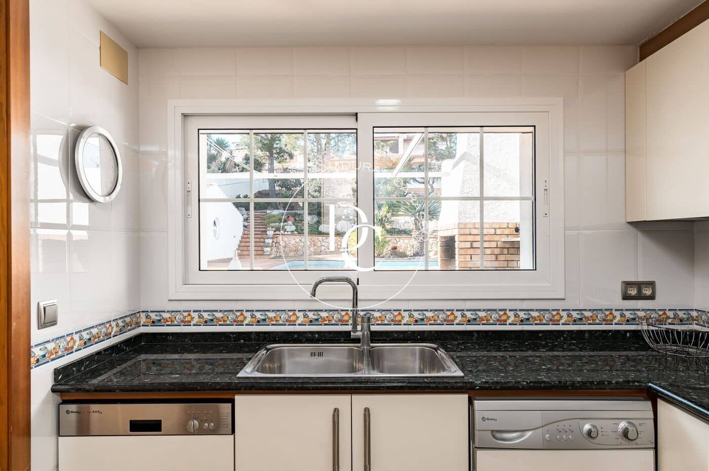 3 slaapkamer Villa te koop in Cunit met zwembad - € 490.000 (Ref: 9591503)