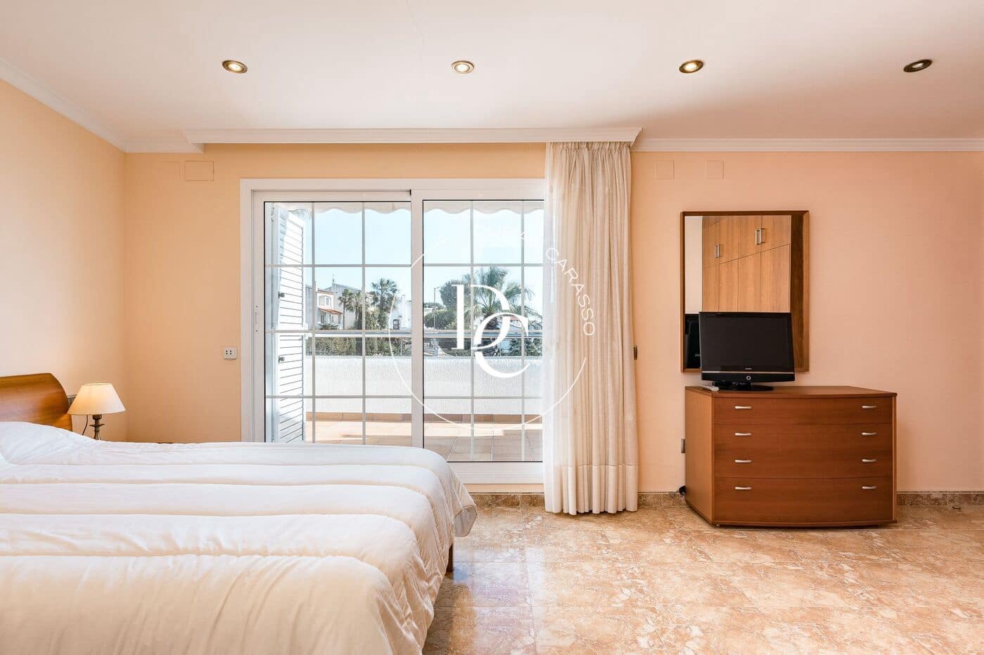 3 slaapkamer Villa te koop in Cunit met zwembad - € 490.000 (Ref: 9591503)