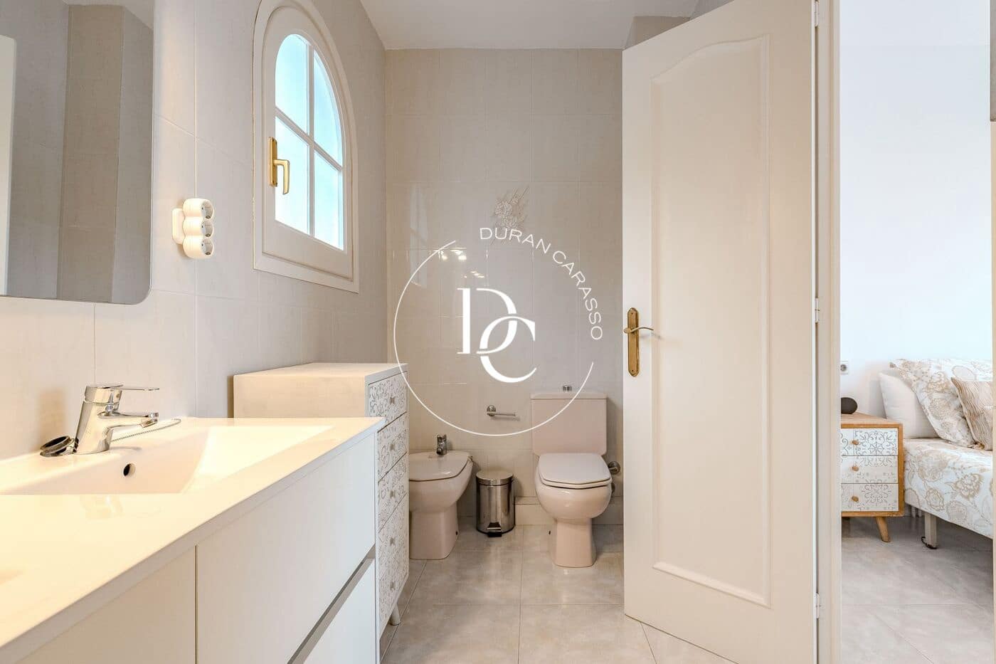 4 makuuhuone Huoneisto myytävänä paikassa Sitges mukana uima-altaan - 799 000 € (Ref: 9591504)