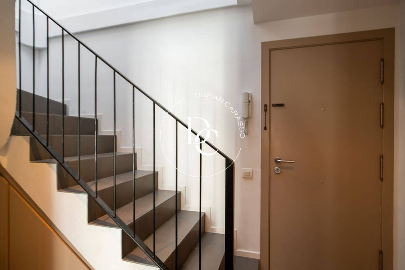 3 soveværelse Lejlighed til salg i Barcelona by - € 330.000 (Ref: 9599668)