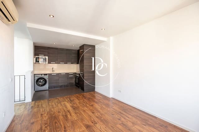 3 soveværelse Lejlighed til salg i La Prosperitat, Barcelona by - € 330.000 (Ref: 9599668)