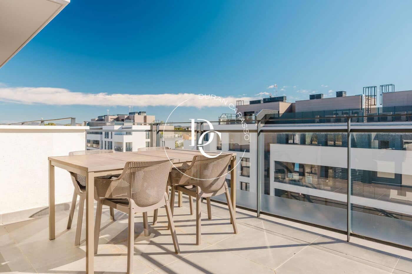 Appartement de 4 chambres à louer à Vilanova i la Geltru - 3 000 € (Ref: 9605158)