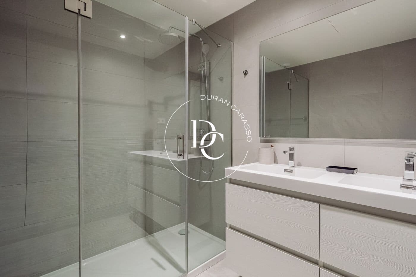 Appartement de 4 chambres à louer à Vilanova i la Geltru - 3 000 € (Ref: 9605158)