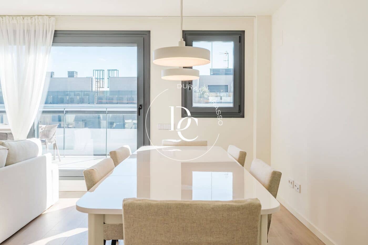 Appartement de 4 chambres à louer à Vilanova i la Geltru - 3 000 € (Ref: 9605158)