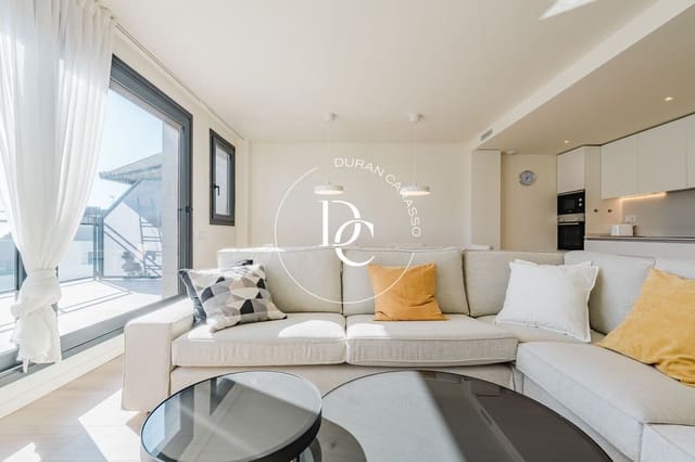 Appartement de 4 chambres à louer à Vilanova i la Geltrú - 3 000 € (Ref: 9605158)