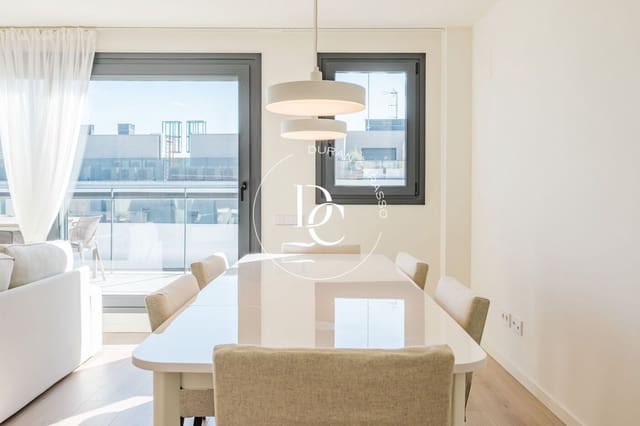 Appartement de 4 chambres à louer à Vilanova i la Geltrú - 3 000 € (Ref: 9605158)