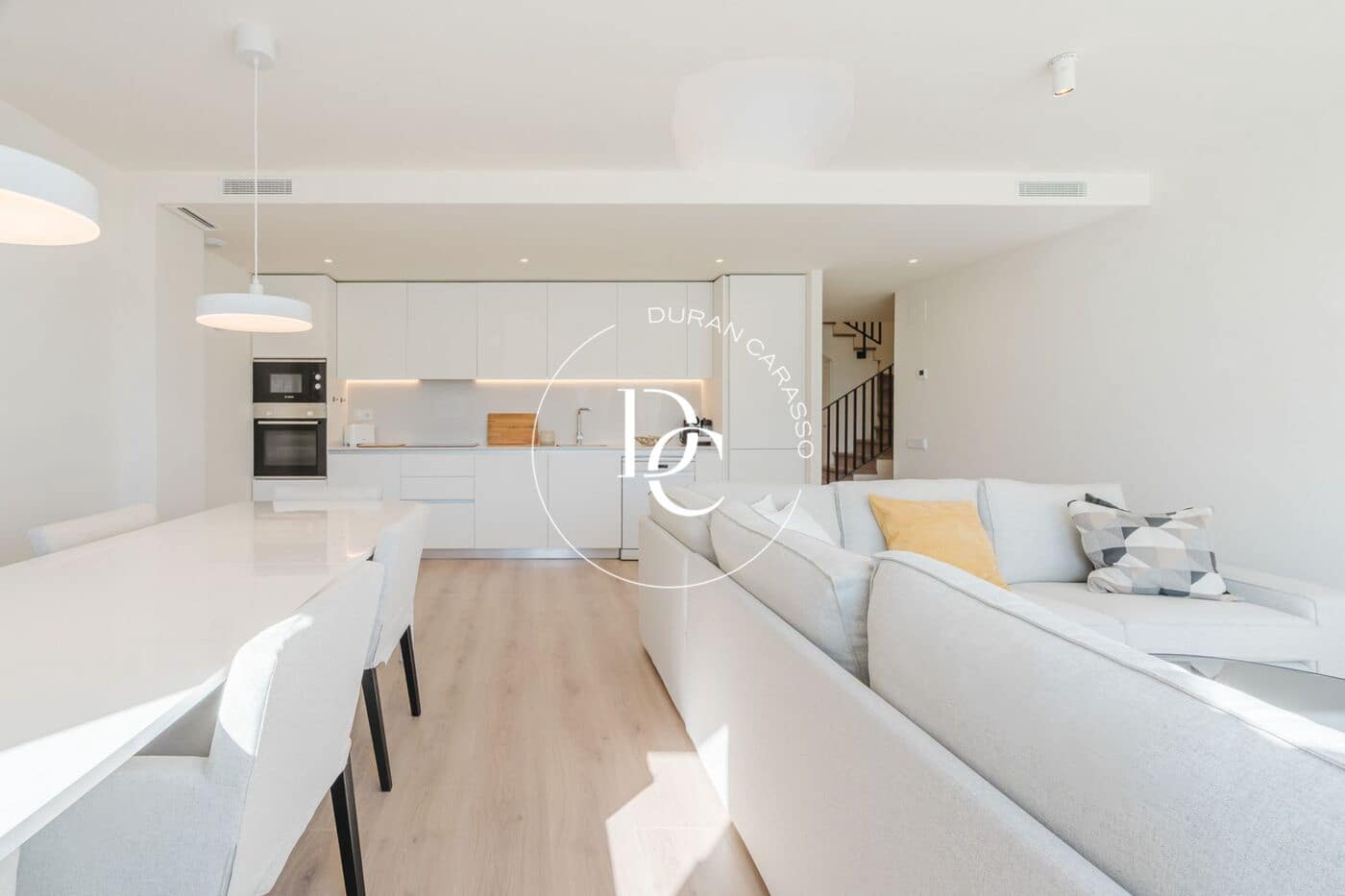 Appartement de 4 chambres à louer à Vilanova i la Geltru - 3 000 € (Ref: 9605158)