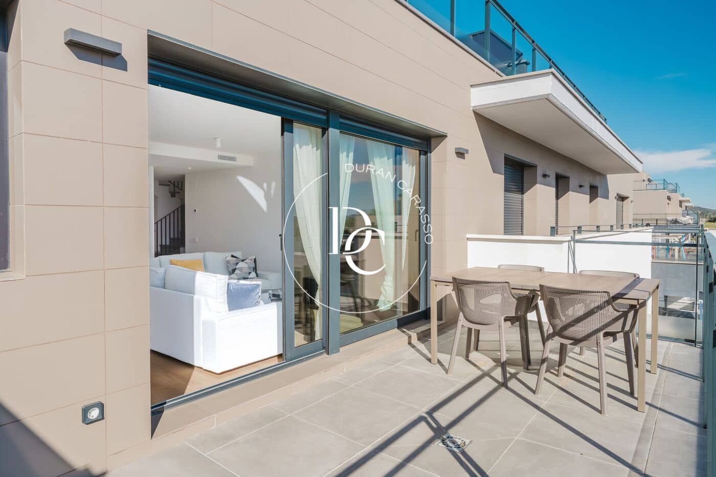 Appartement de 4 chambres à louer à Vilanova i la Geltru - 3 000 € (Ref: 9605158)