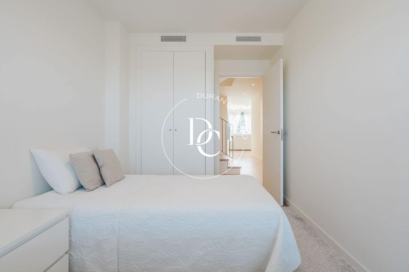 Appartement de 4 chambres à louer à Vilanova i la Geltru - 3 000 € (Ref: 9605158)