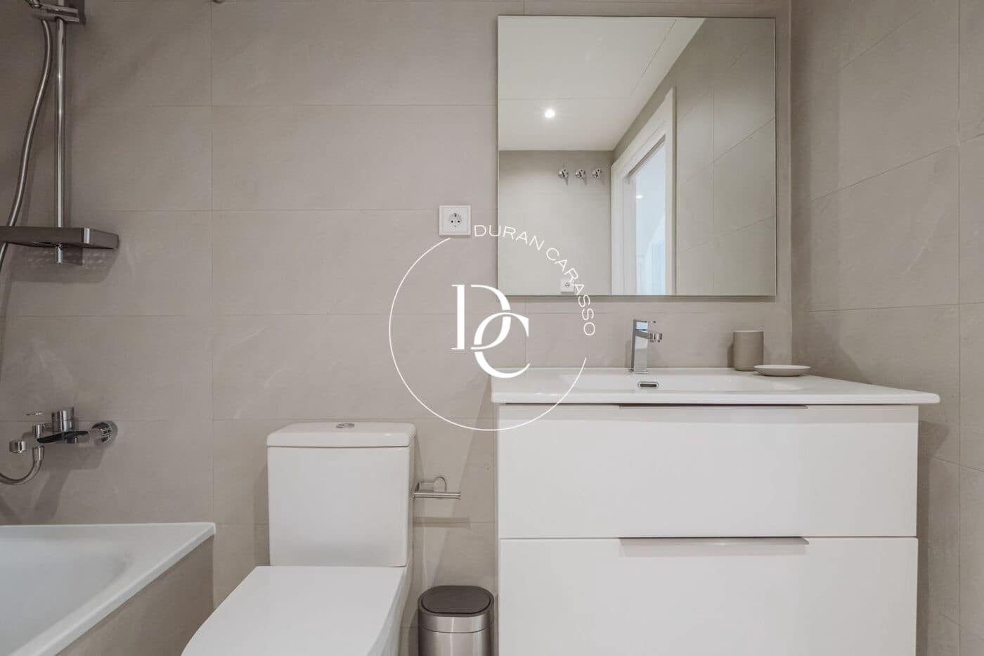 Appartement de 4 chambres à louer à Vilanova i la Geltru - 3 000 € (Ref: 9605158)