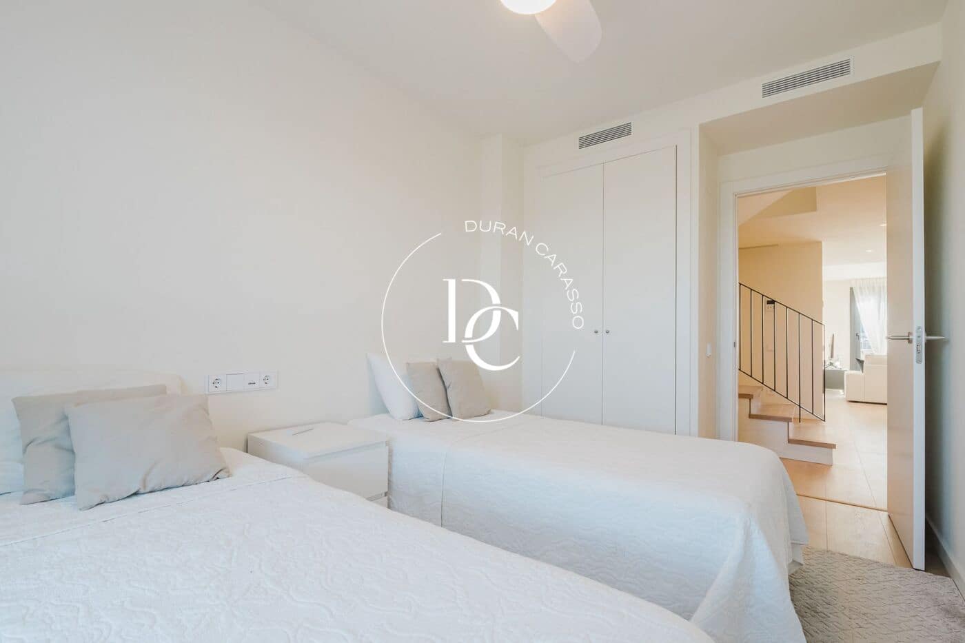 Appartement de 4 chambres à louer à Vilanova i la Geltru - 3 000 € (Ref: 9605158)