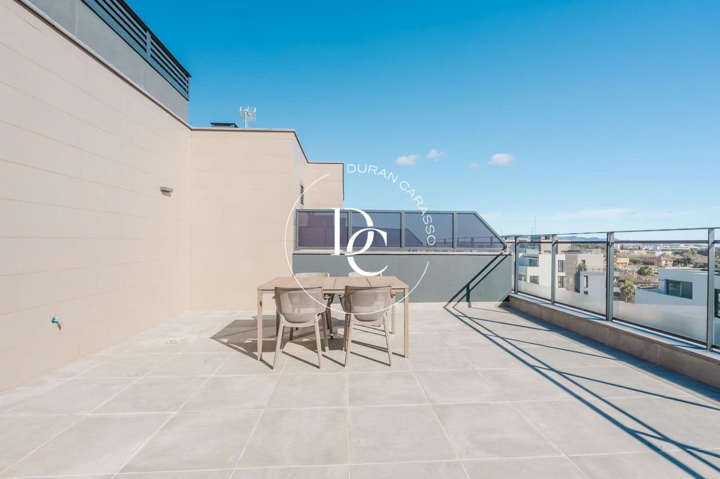 Appartement de 4 chambres à louer à Vilanova i la Geltru - 3 000 € (Ref: 9605158)