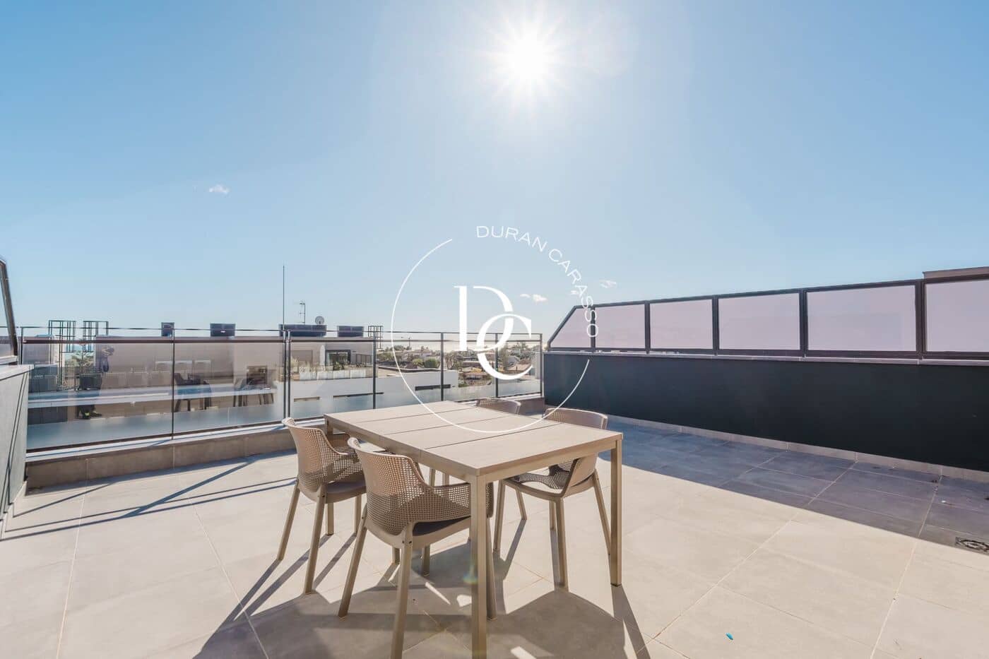 Appartement de 4 chambres à louer à Vilanova i la Geltru - 3 000 € (Ref: 9605158)