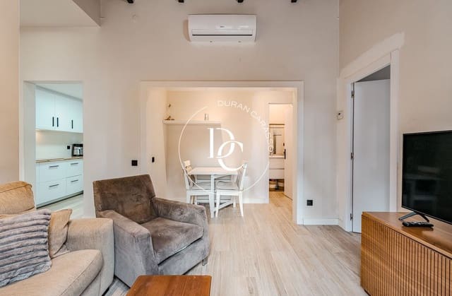 3 chambre Appartement à vendre à El Raval, Barcelone ville - 490 000 € (Ref: 9608208)