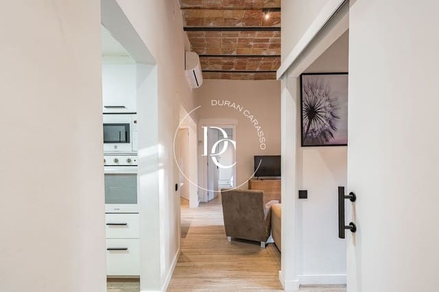 3 chambre Appartement à vendre à El Raval, Barcelone ville - 490 000 € (Ref: 9608208)