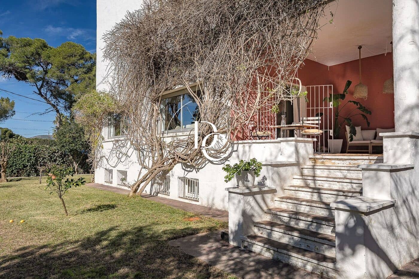 11 bedroom Villa for sale in Sitges - € 3,850,000 (Ref: 9627765)