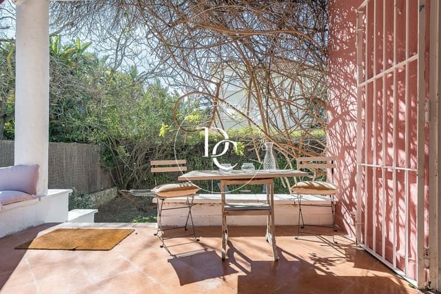 11 bedroom Villa for sale in Sitges - € 3,850,000 (Ref: 9627765)