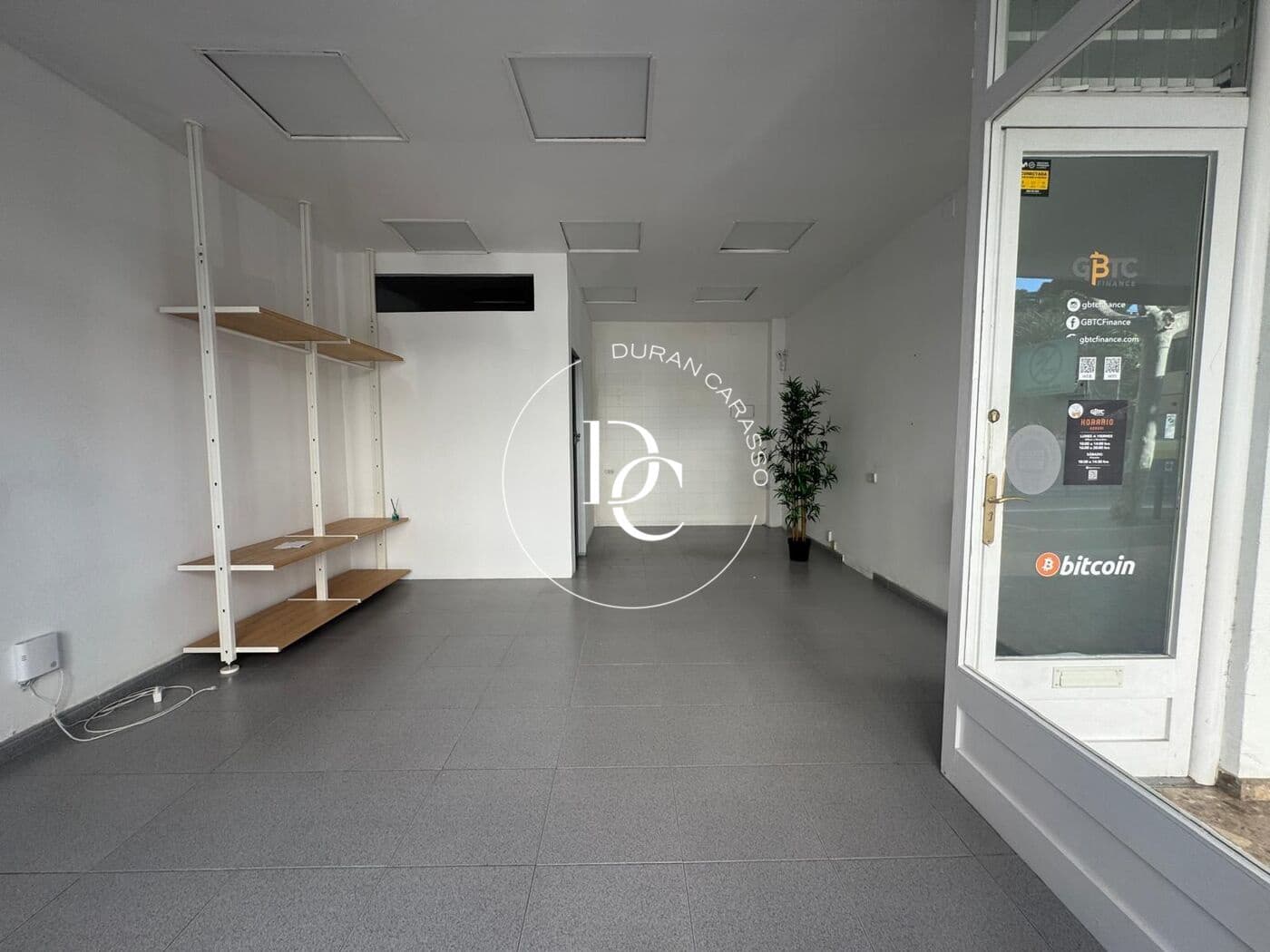 Local Comercial en Sitges en alquiler - 900 € (Ref: 9637757)