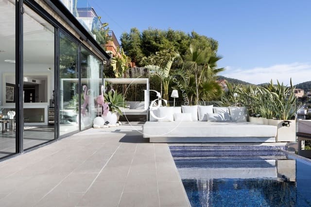 4 sovrum Villa till salu i Sitges med pool - 1 348 000 € (Ref: 9639550)