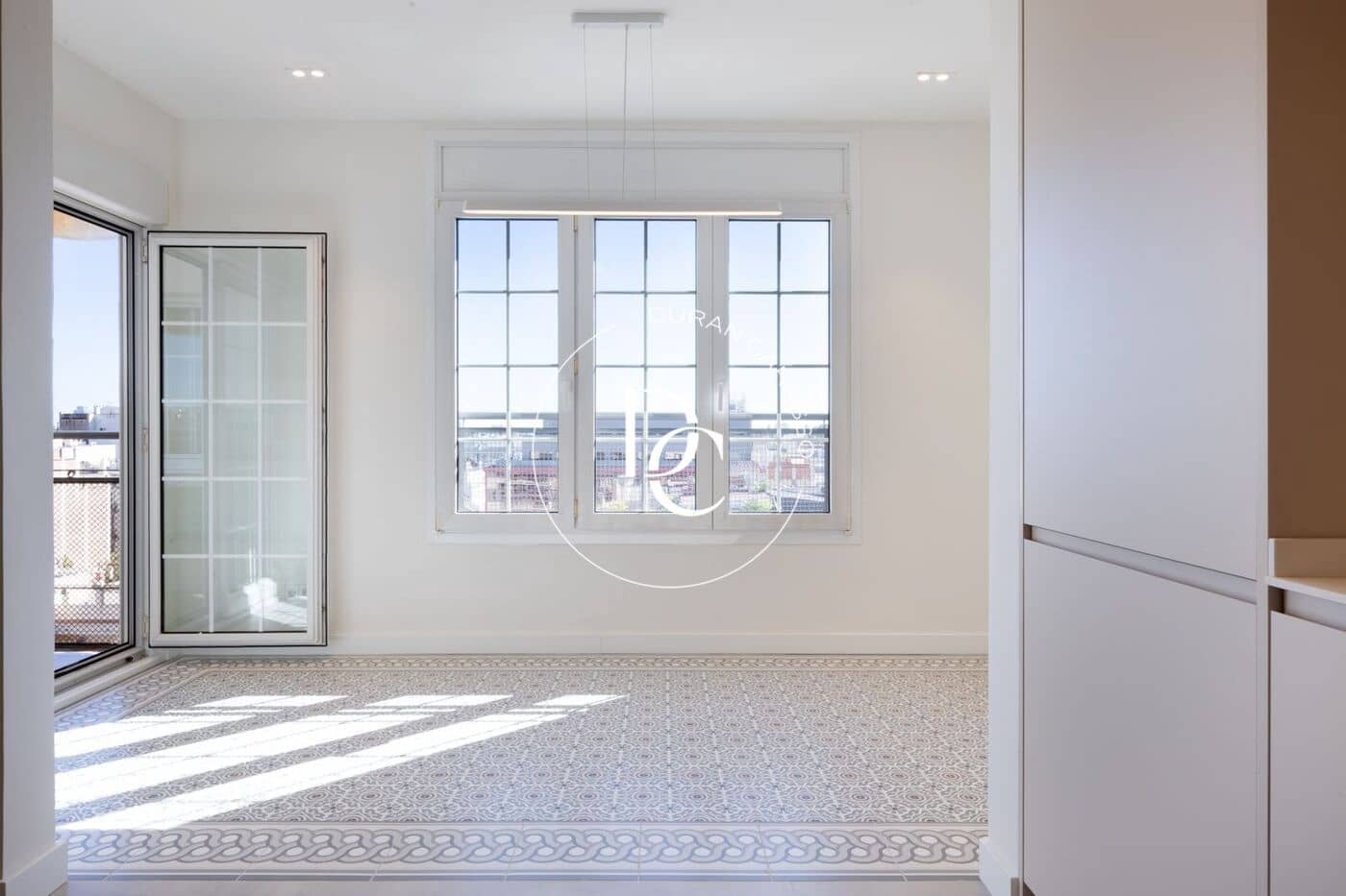 3 bedroom Penthouse for sale in Barcelona city - € 995,000 (Ref: 9648352)