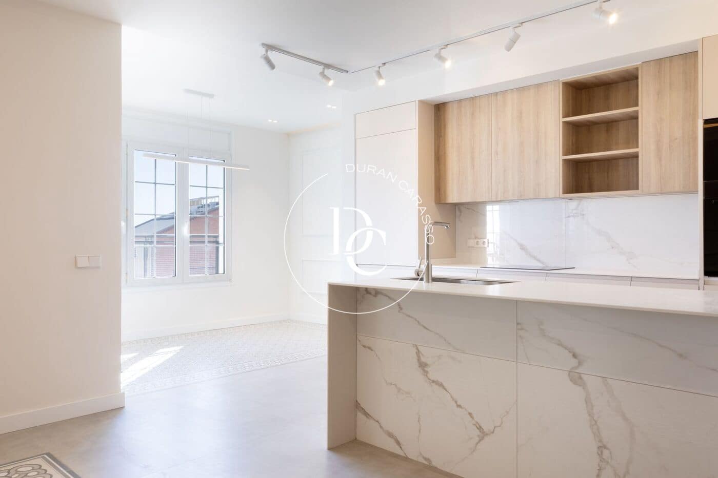 3 bedroom Penthouse for sale in Barcelona city - € 995,000 (Ref: 9648352)