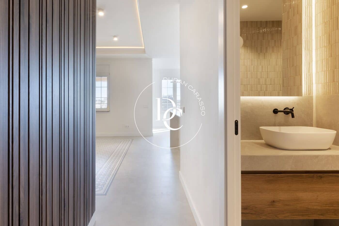 3 bedroom Penthouse for sale in Barcelona city - € 995,000 (Ref: 9648352)