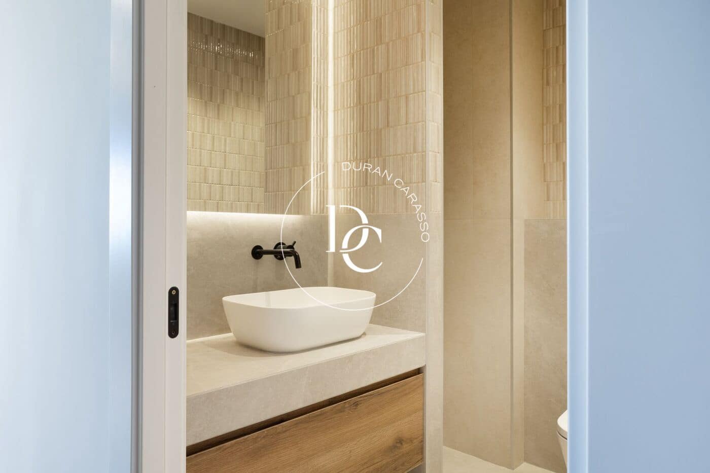 3 bedroom Penthouse for sale in Barcelona city - € 995,000 (Ref: 9648352)