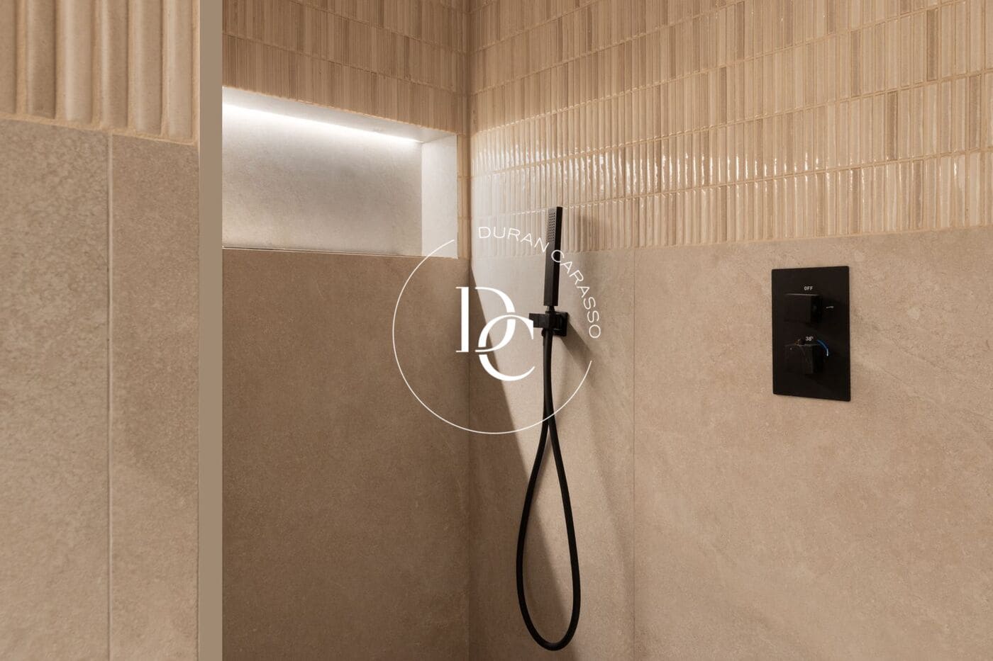 3 bedroom Penthouse for sale in Barcelona city - € 995,000 (Ref: 9648352)