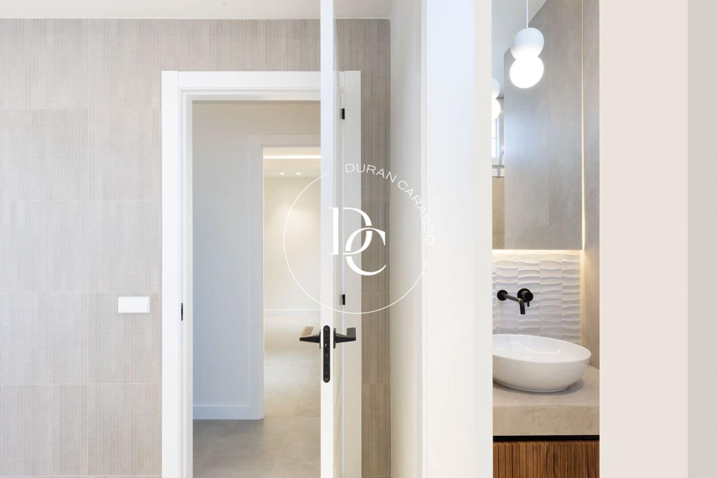 3 bedroom Penthouse for sale in Barcelona city - € 995,000 (Ref: 9648352)