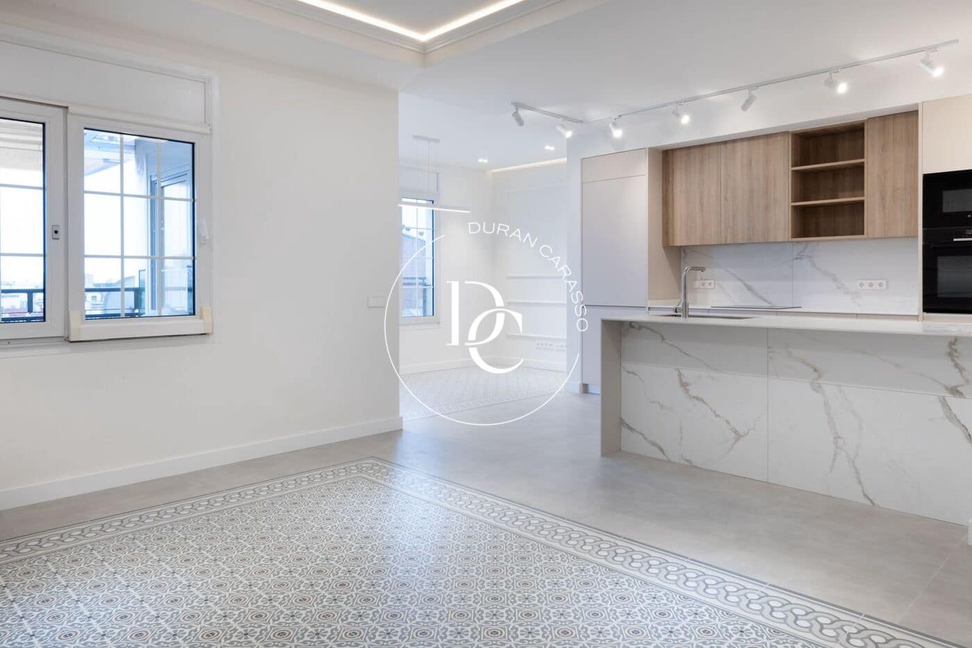 3 soverom Penthouse til salgs i Barcelona by - € 995 000 (Ref: 9648352)