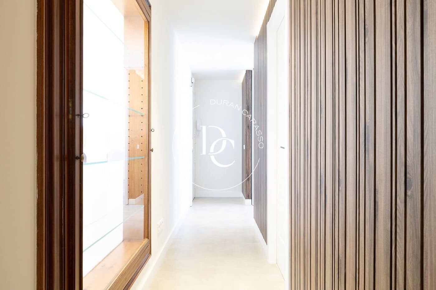 3 bedroom Penthouse for sale in Barcelona city - € 875,000 (Ref: 9648352)