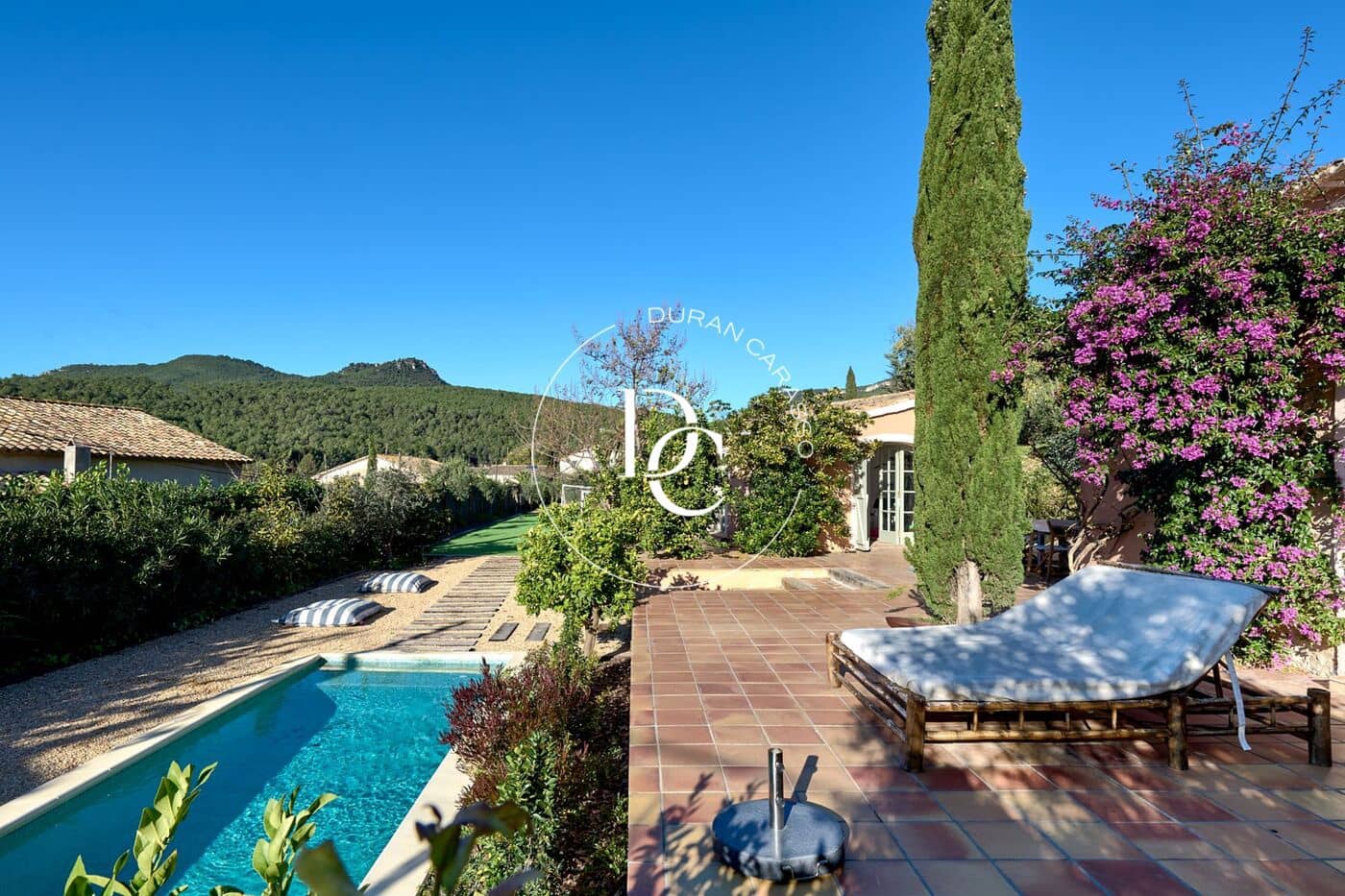 6 chambre Finca/Maison de Campagne à vendre à Torrelles de Foix avec piscine - 980 000 € (Ref: 9648353)