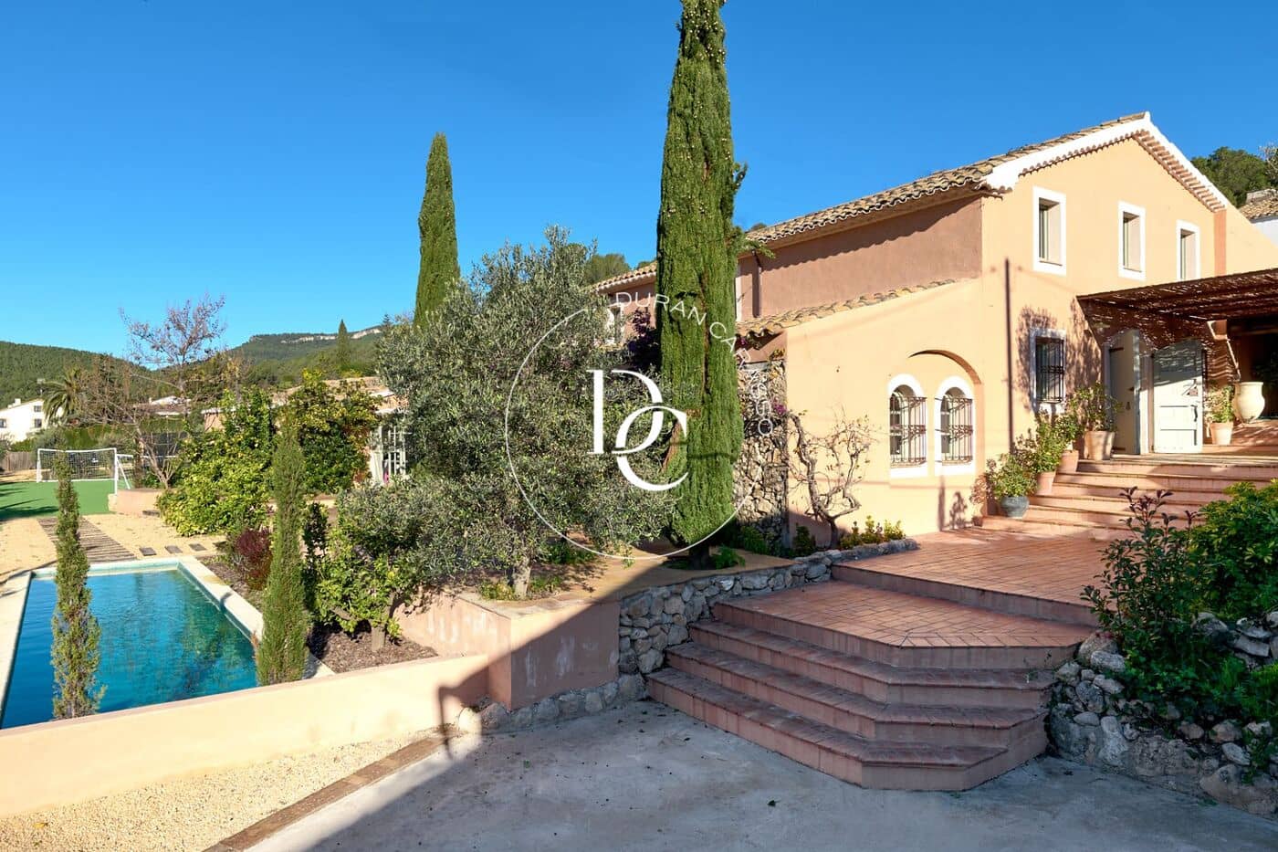 6 chambre Finca/Maison de Campagne à vendre à Torrelles de Foix avec piscine - 980 000 € (Ref: 9648353)