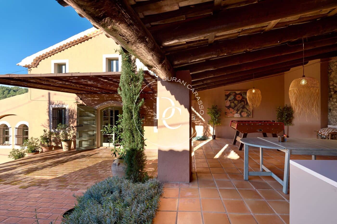 6 chambre Finca/Maison de Campagne à vendre à Torrelles de Foix avec piscine - 980 000 € (Ref: 9648353)