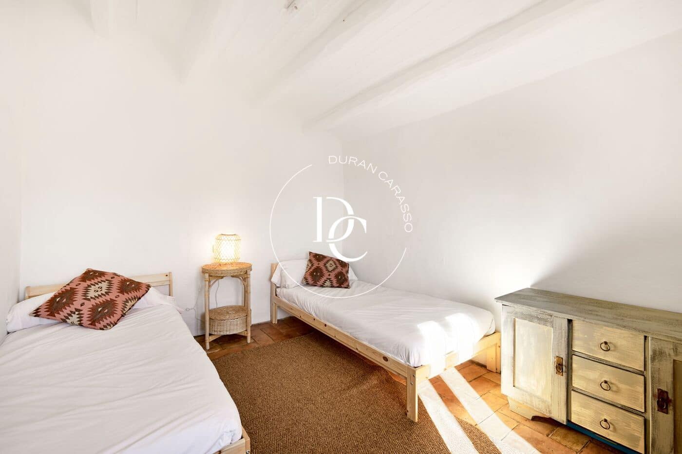 6 chambre Finca/Maison de Campagne à vendre à Torrelles de Foix avec piscine - 980 000 € (Ref: 9648353)