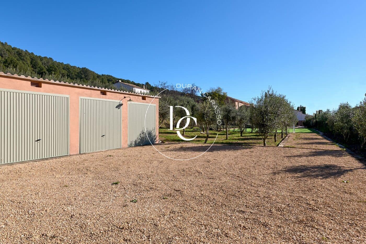 6 chambre Finca/Maison de Campagne à vendre à Torrelles de Foix avec piscine - 980 000 € (Ref: 9648353)