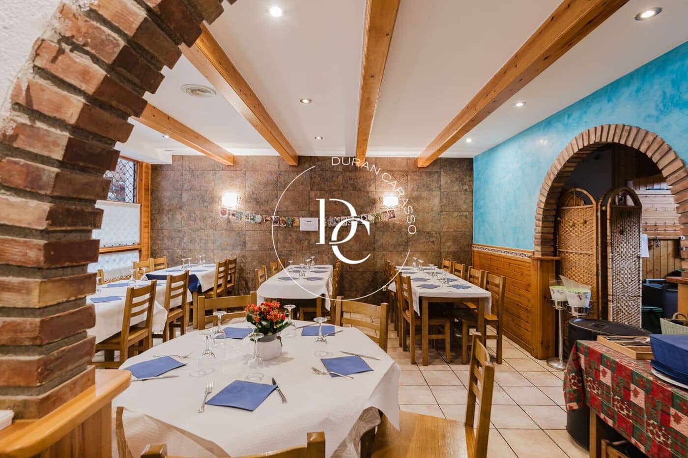 Commercial for sale in Alp - € 360,000 (Ref: 9679968)