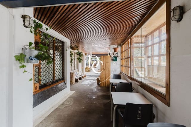 Gewerbe zu verkaufen in Alp - 360.000 € (Ref: 9679968)