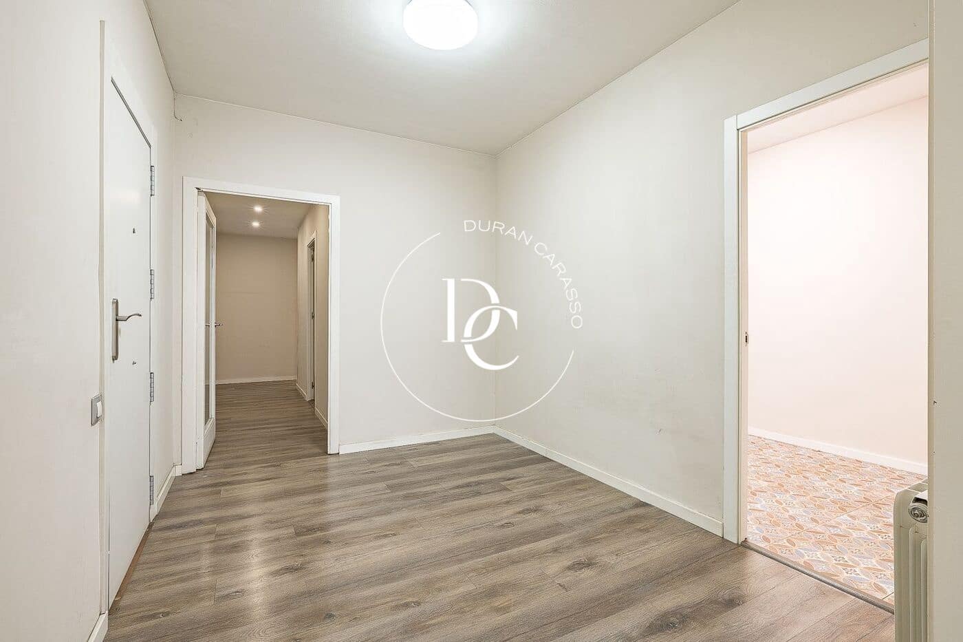 5 bedroom Apartment for sale in Barcelona city - € 1,130,000 (Ref: 9686738)