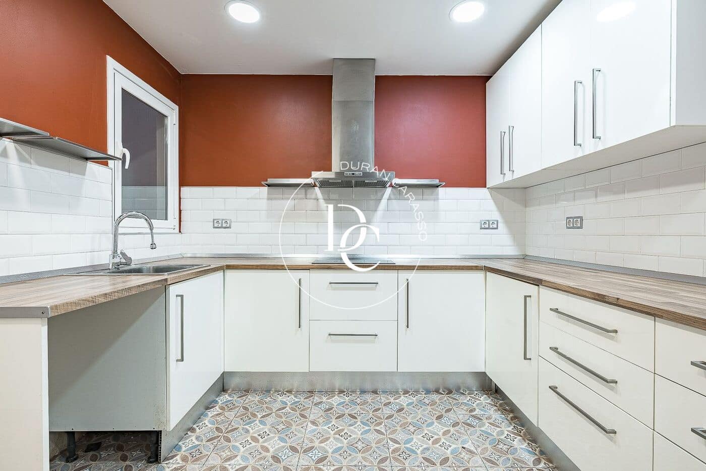 5 bedroom Apartment for sale in Barcelona city - € 1,130,000 (Ref: 9686738)