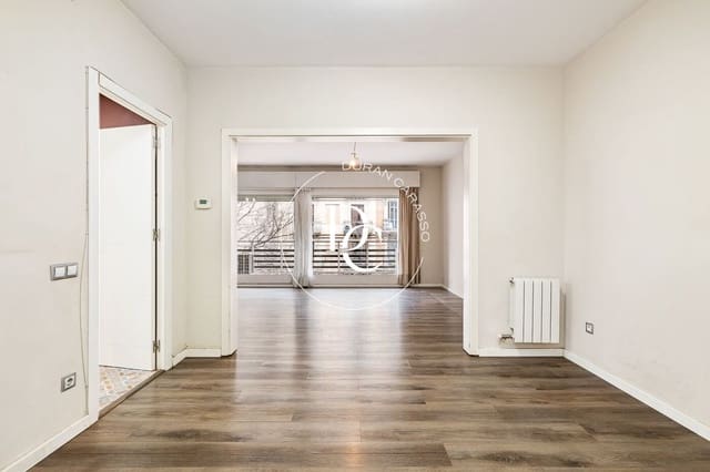 5 bedroom Apartment for sale in L'Antiga Esquerra de L'Eixample, Barcelona city - € 1,130,000 (Ref: 9686738)