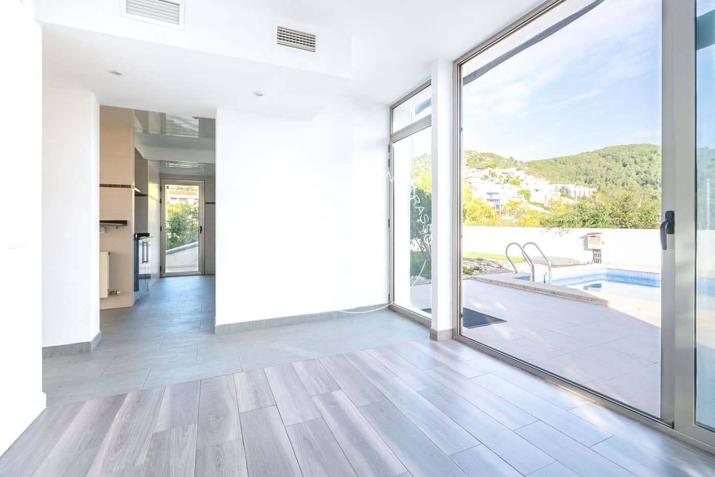 4 bedroom Villa for rent in Sitges with pool - € 3,500 (Ref: 9686740)