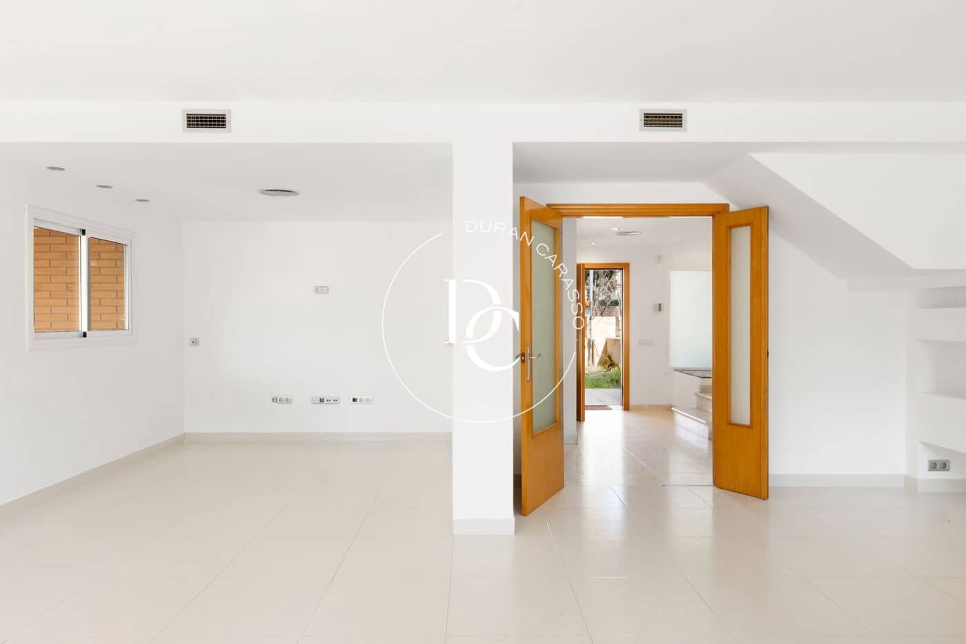 5 bedroom Villa for rent in Sitges with pool - € 3,400 (Ref: 9690938)