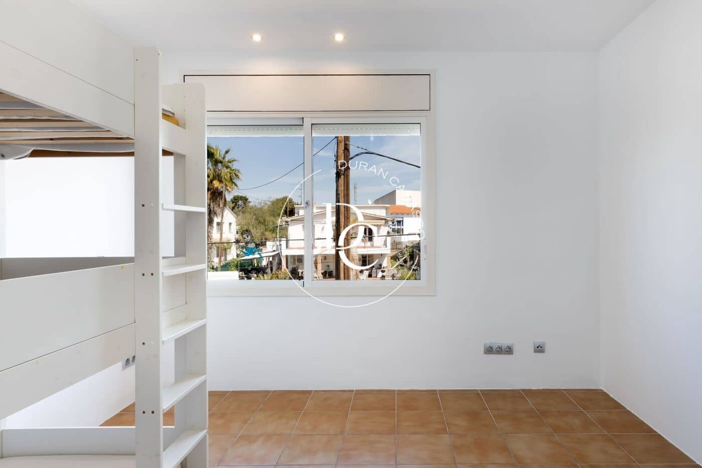 5 bedroom Villa for rent in Sitges with pool - € 3,400 (Ref: 9690938)