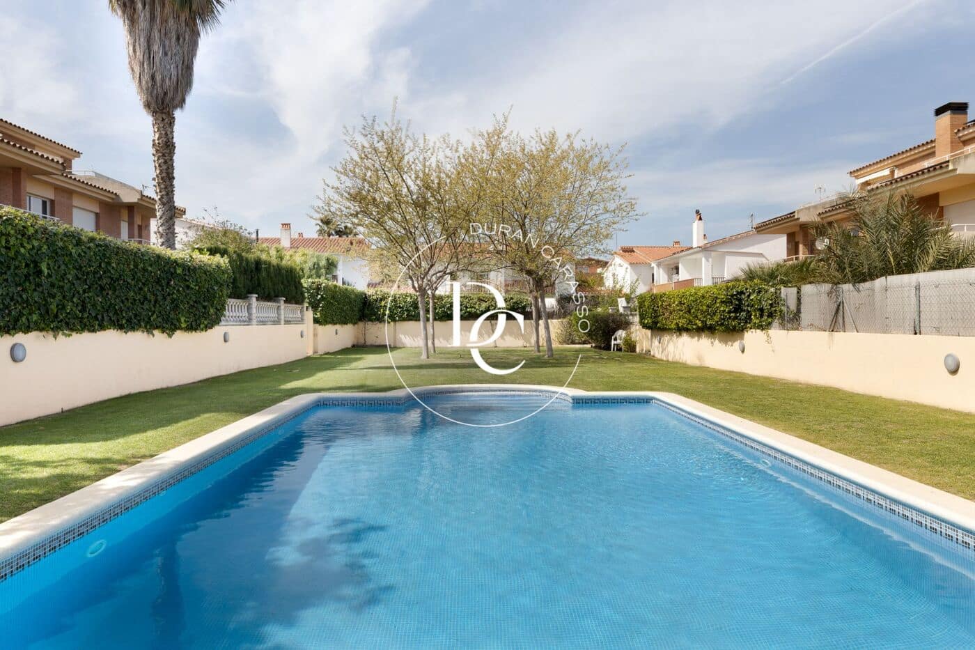 5 bedroom Villa for rent in Sitges with pool - € 3,400 (Ref: 9690938)