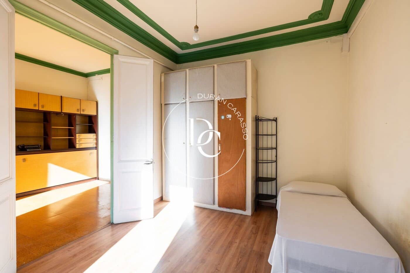 7 bedroom Apartment for sale in Barcelona city - € 1,625,000 (Ref: 9695476)